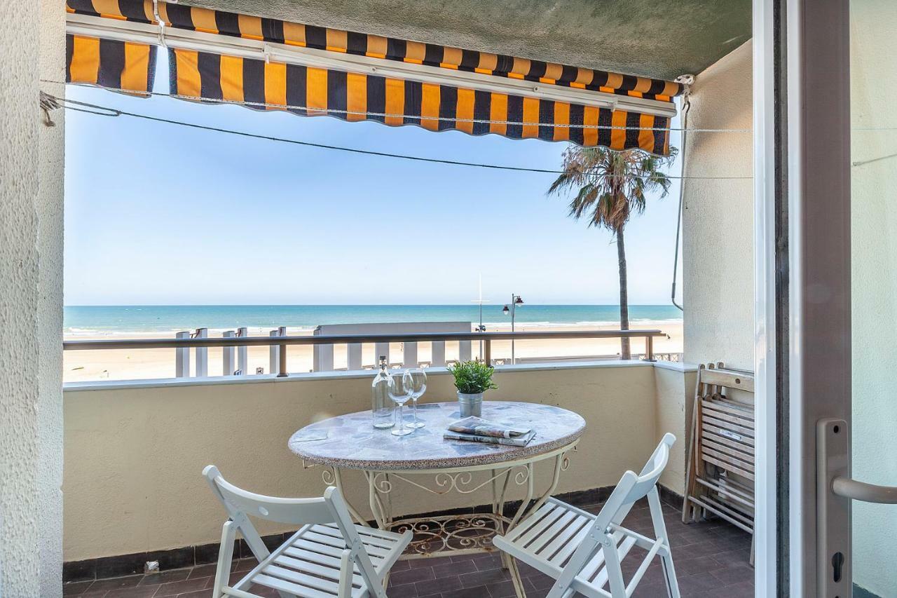 Apt En El Mar Apartment Cadiz Exterior photo