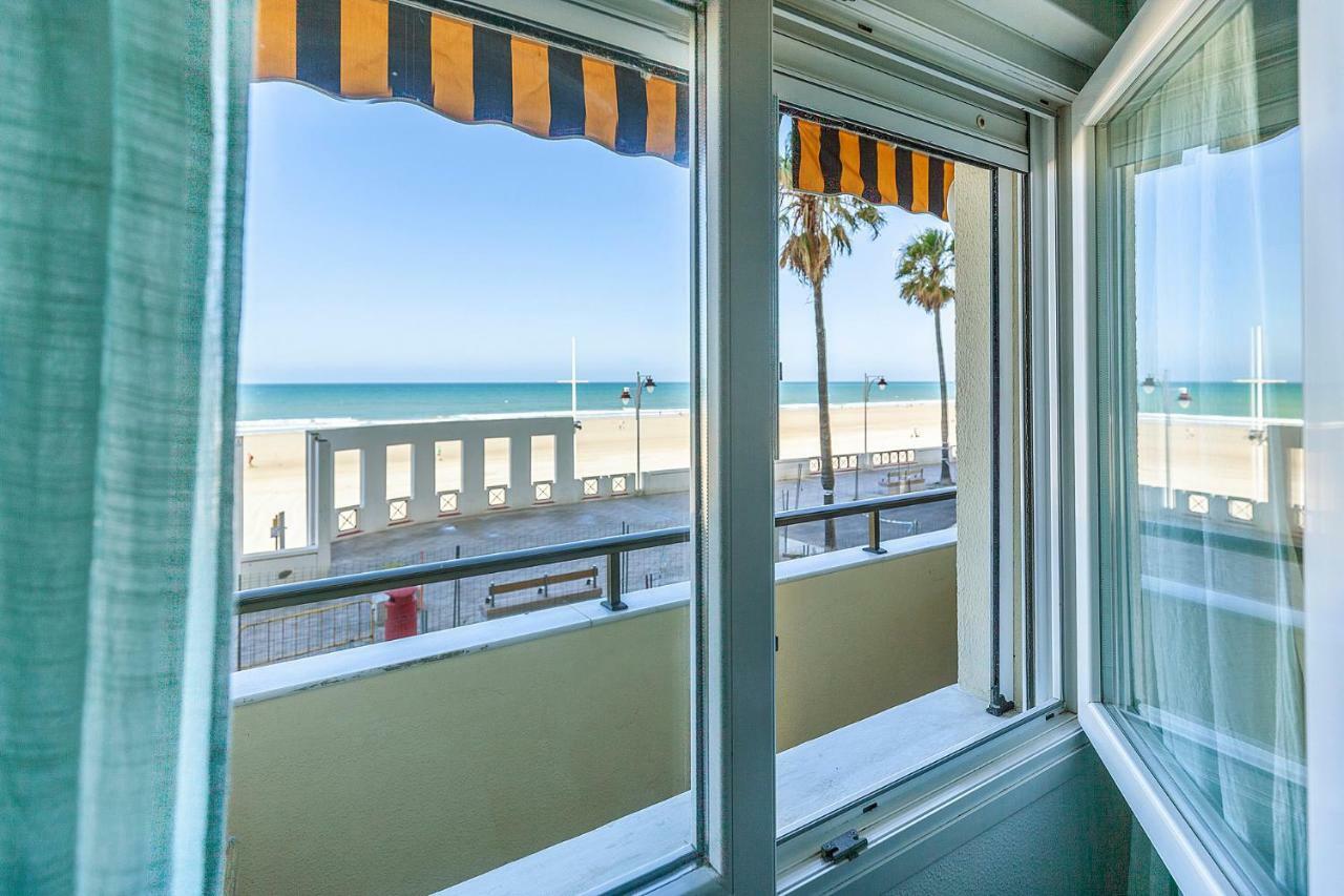 Apt En El Mar Apartment Cadiz Exterior photo